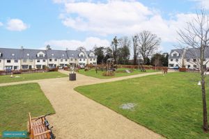Communal Green- click for photo gallery